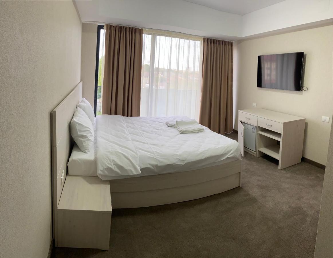 Hotel Alis إيفوري نورد المظهر الخارجي الصورة