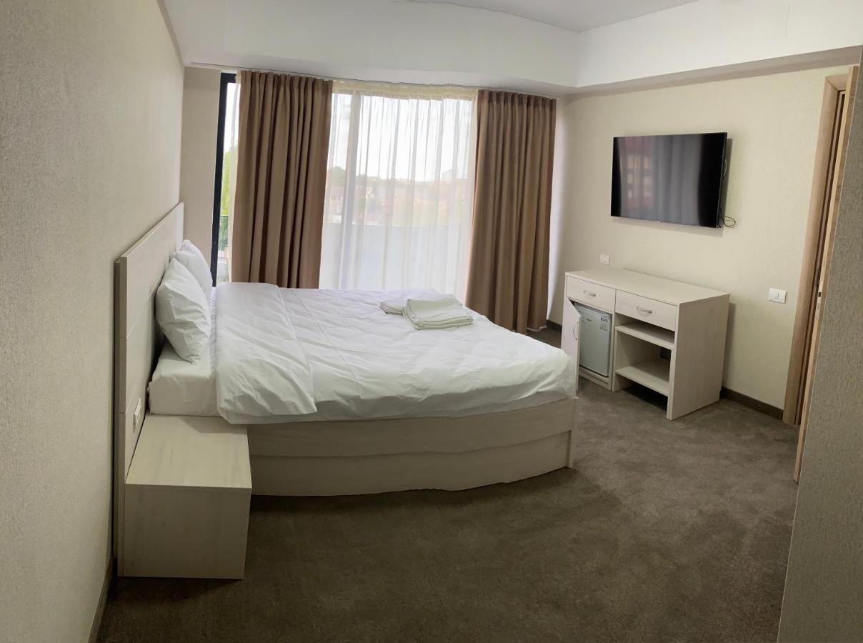 Hotel Alis إيفوري نورد المظهر الخارجي الصورة