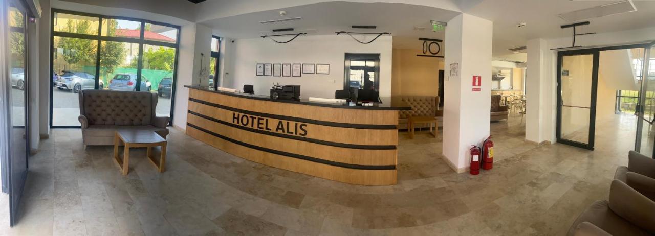 Hotel Alis إيفوري نورد المظهر الخارجي الصورة