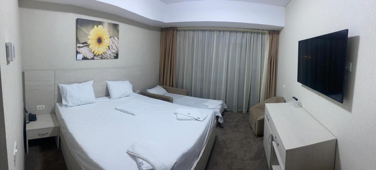 Hotel Alis إيفوري نورد المظهر الخارجي الصورة