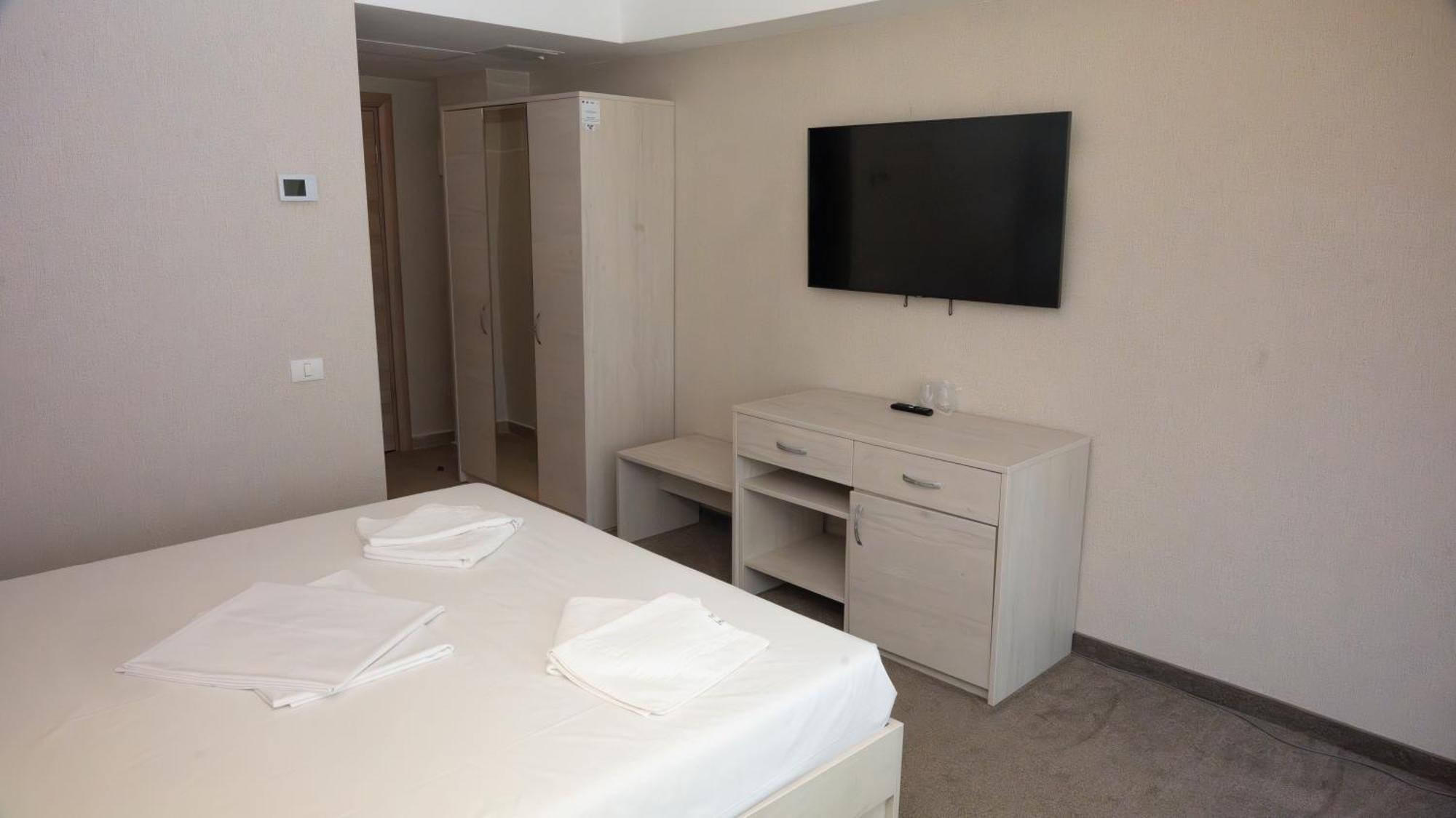 Hotel Alis إيفوري نورد المظهر الخارجي الصورة