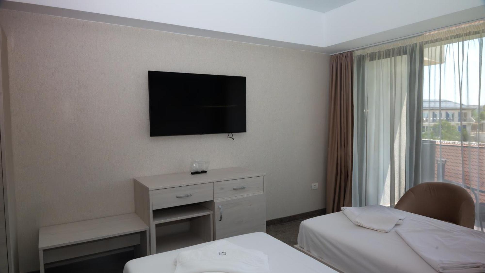 Hotel Alis إيفوري نورد المظهر الخارجي الصورة