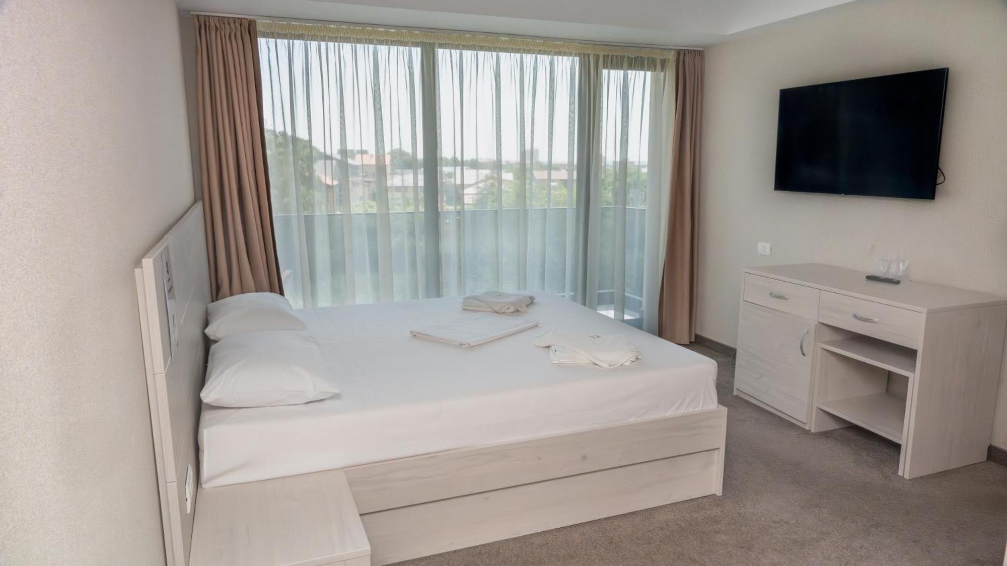 Hotel Alis إيفوري نورد المظهر الخارجي الصورة
