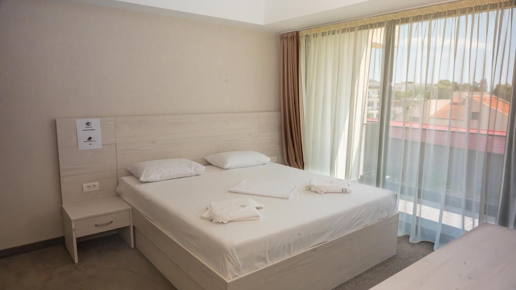 Hotel Alis إيفوري نورد المظهر الخارجي الصورة